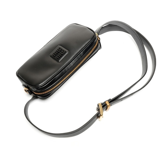 Miu Miu Miu logo leather waist bag in soft calfskin, black, WS26611 - Picture 10 of 13